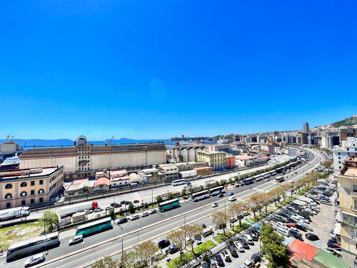 La Storia E Il Mare Di Napoli Nápoles Exterior foto